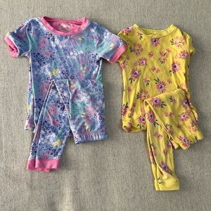 Bundle of 2 floral pajama sets